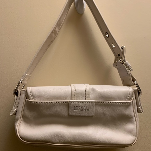 Michael Kors White Leather Shoulder Bag - Picture 2 of 6